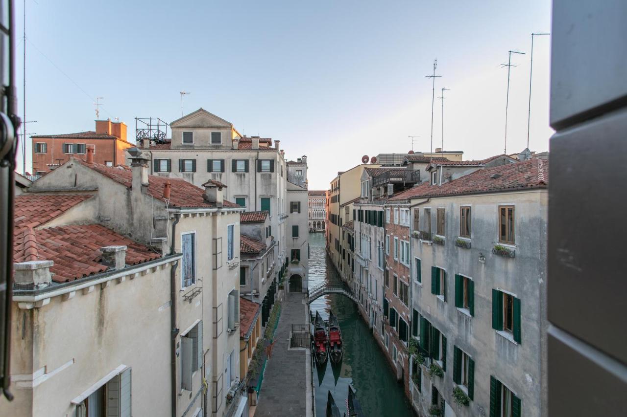 Ca' Al Giglio - Appartamento Vista Canale Venedik Dış mekan fotoğraf