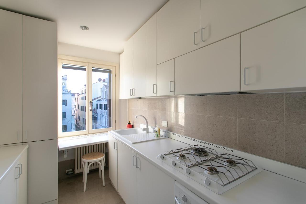 Ca' Al Giglio - Appartamento Vista Canale Venedik Dış mekan fotoğraf